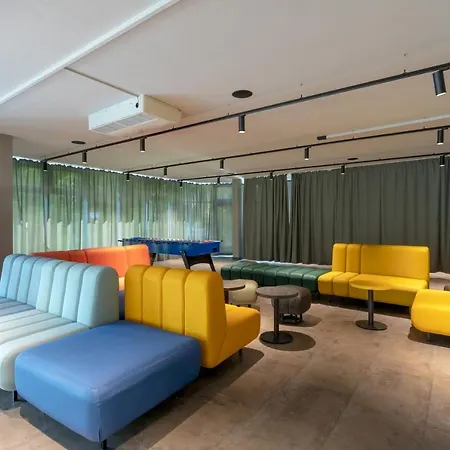 Hotel A&o Kolumbus 2*